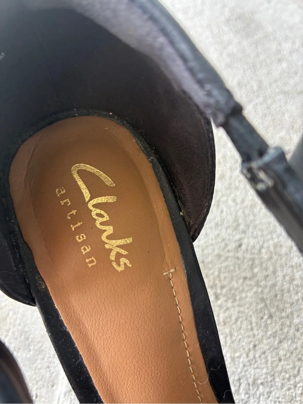 Clarks Jenness Energy black Leather 3” Block Heel platform shoes